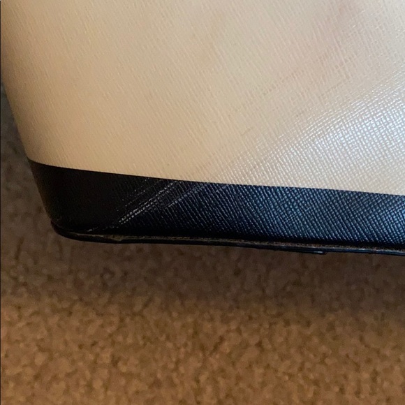 Kate Spade Large tote - Picture 6 of 6